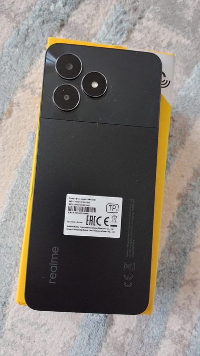 Продам смартфон реалми С51