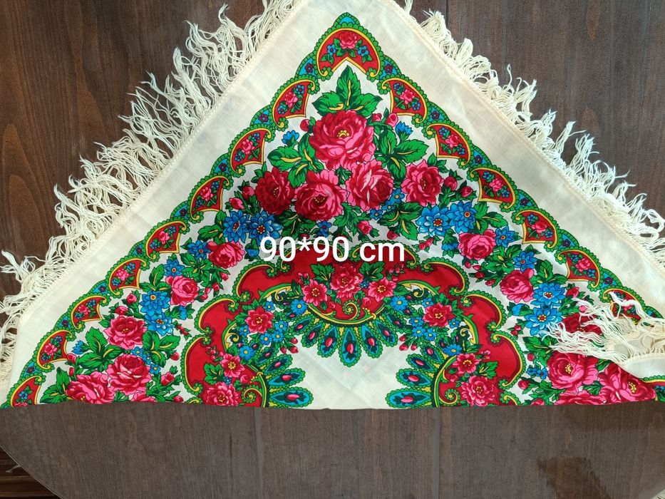 Вълнени руски шалове