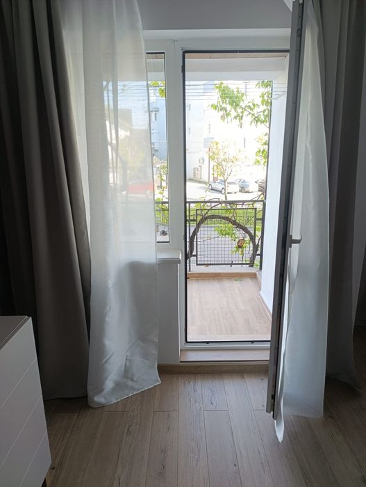 Închiriez garsoniera Craiovița Noua