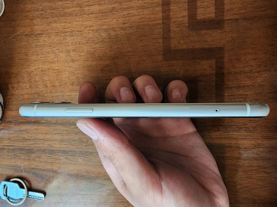 iPhone 11 64 sotiladi