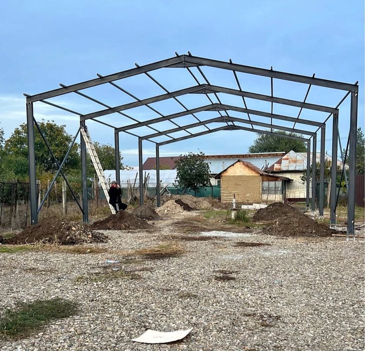 Vand hale metalice facem orice  dimensiuni la comanda lucram fara avans 
10x30x4
10x40x4
10x25x4
10x10x4
10x15x4
8x10x3
10x20x4
15x50x4