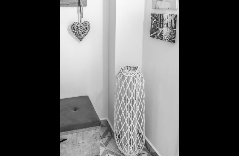 Inchiriez apartament cu 3 cam, cartier  Trivale, parter, parcare, complet mobilat si utilat