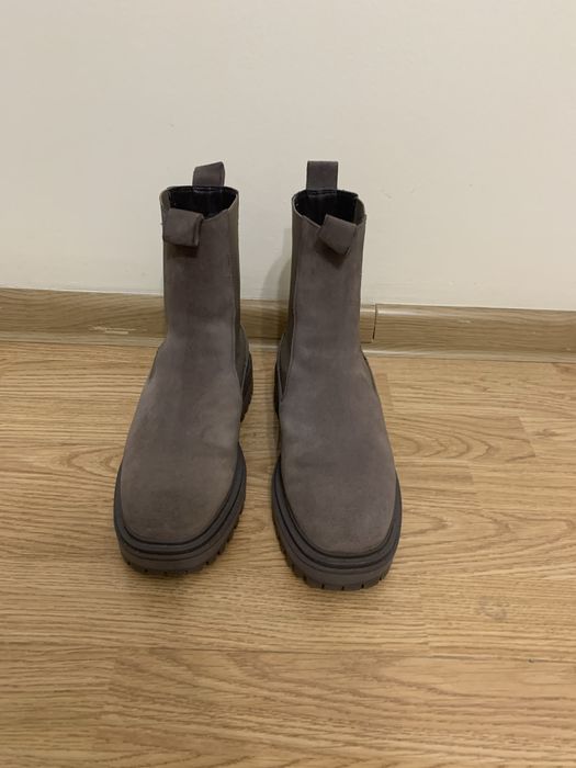 Продам зимнюю обувь