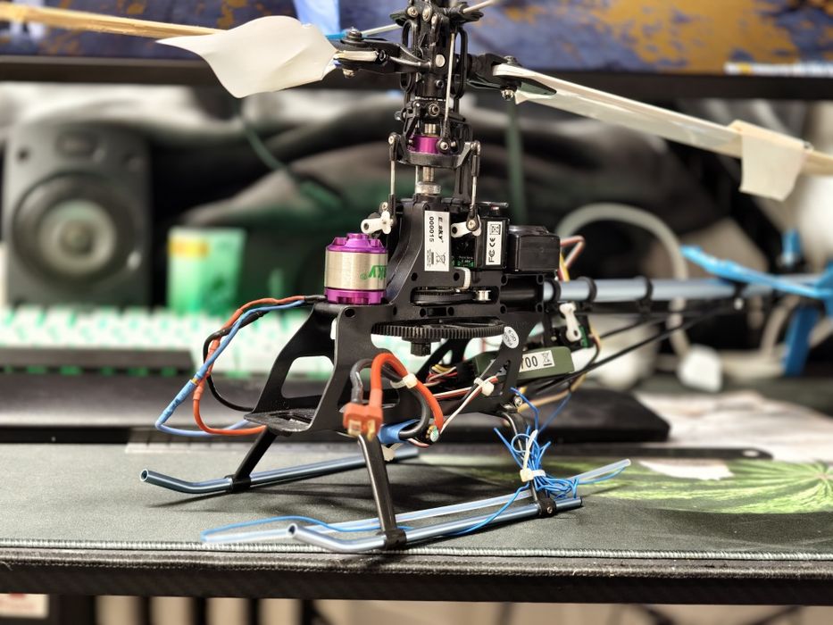 Elicopter RC pentru piese