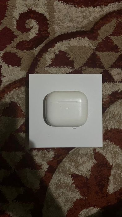 Оригинал AirPods 3