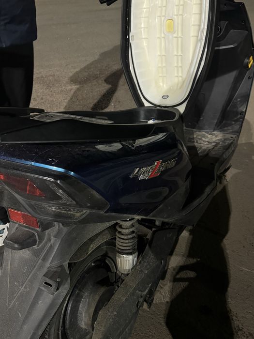 Продам скутер…….