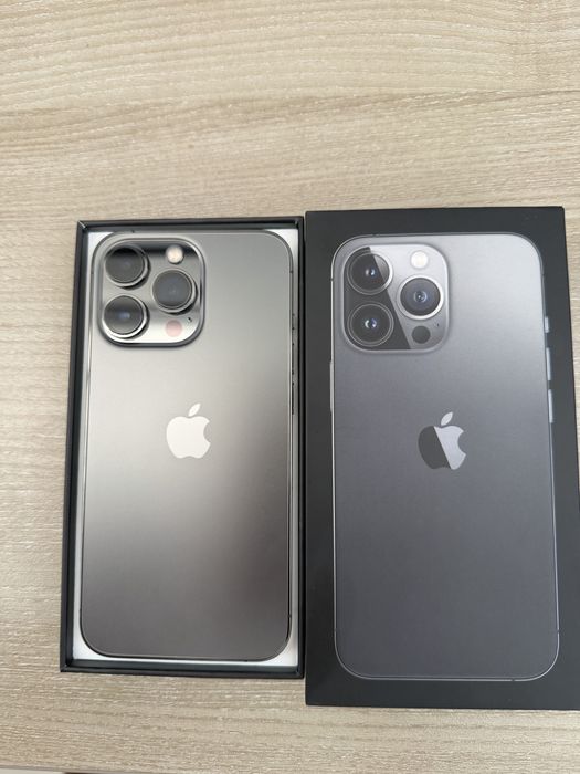 IPhone 13 Pro  в кутия с оригинални аксесоари