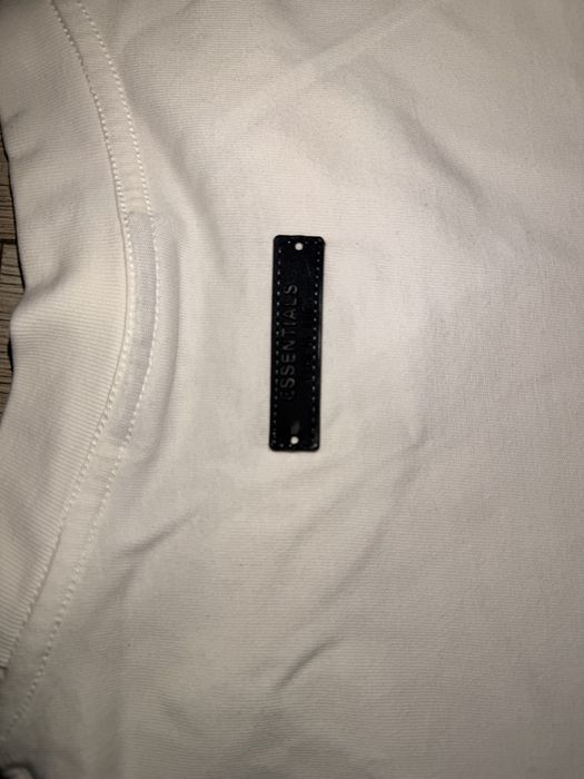 Tricou essentials