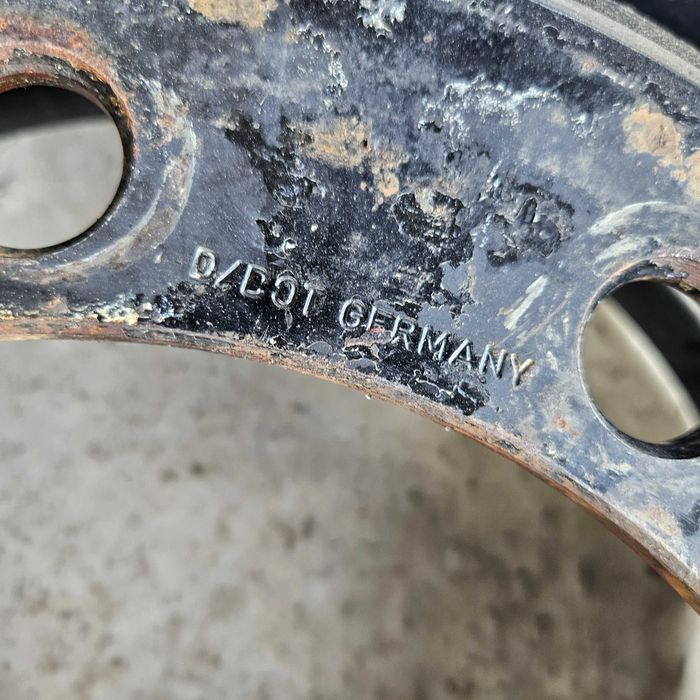 1 тежкотоварна джанта 22.5x6.75 с 10 конусни отвора made in Germany