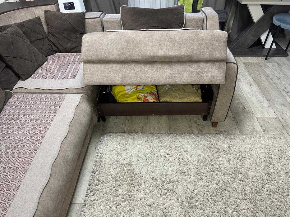 Продам Диван угловой