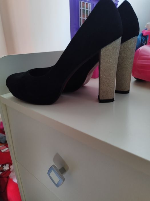 Женские туфли  новые