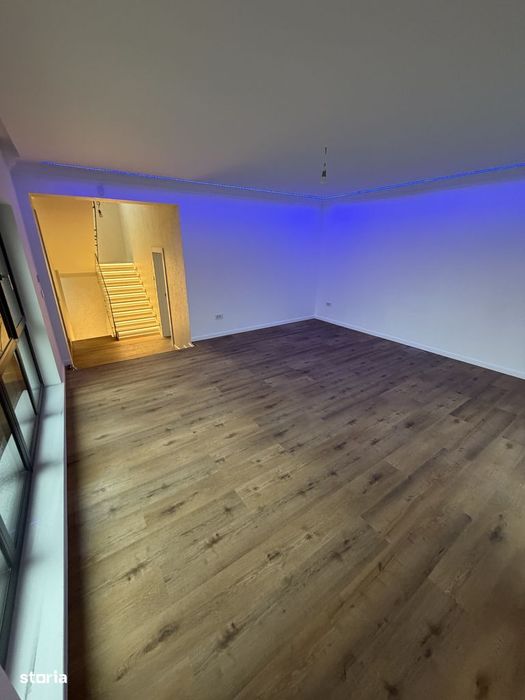 Case Craiova, Ultra Central