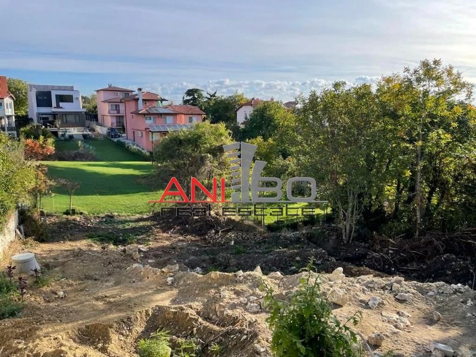 Парцел в Варна-м-т Ален Мак площ 900 цена 115000