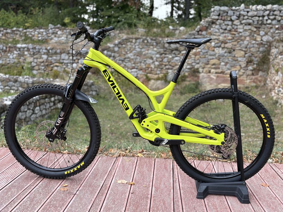 Evil Insurgent Carbon Ultimate Enduro