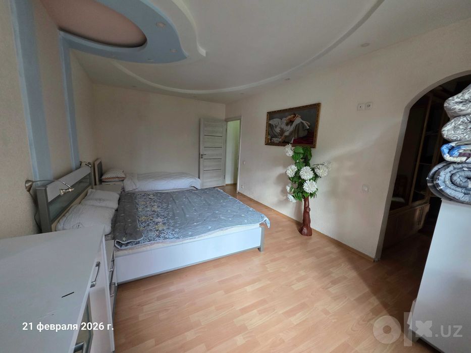 Продаётся своя квартира на Ц-2, 3в2/2/4