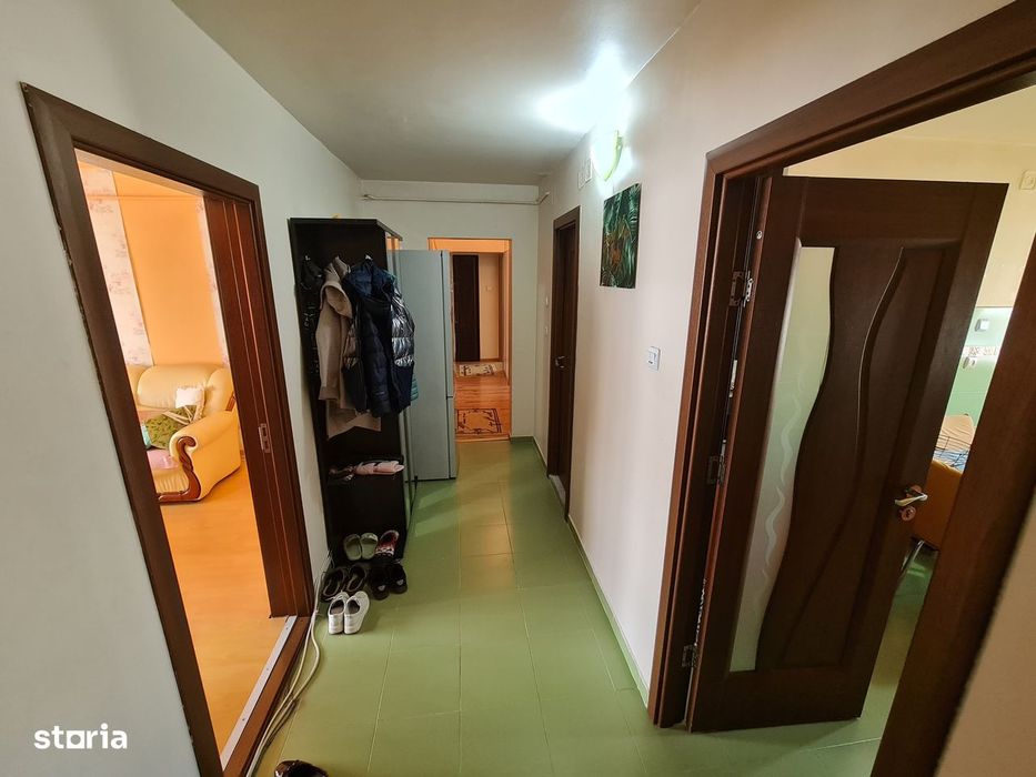 Vand apartament 5 camere Micalaca Str Abrud,2b.Decomandat,Spatios100mp