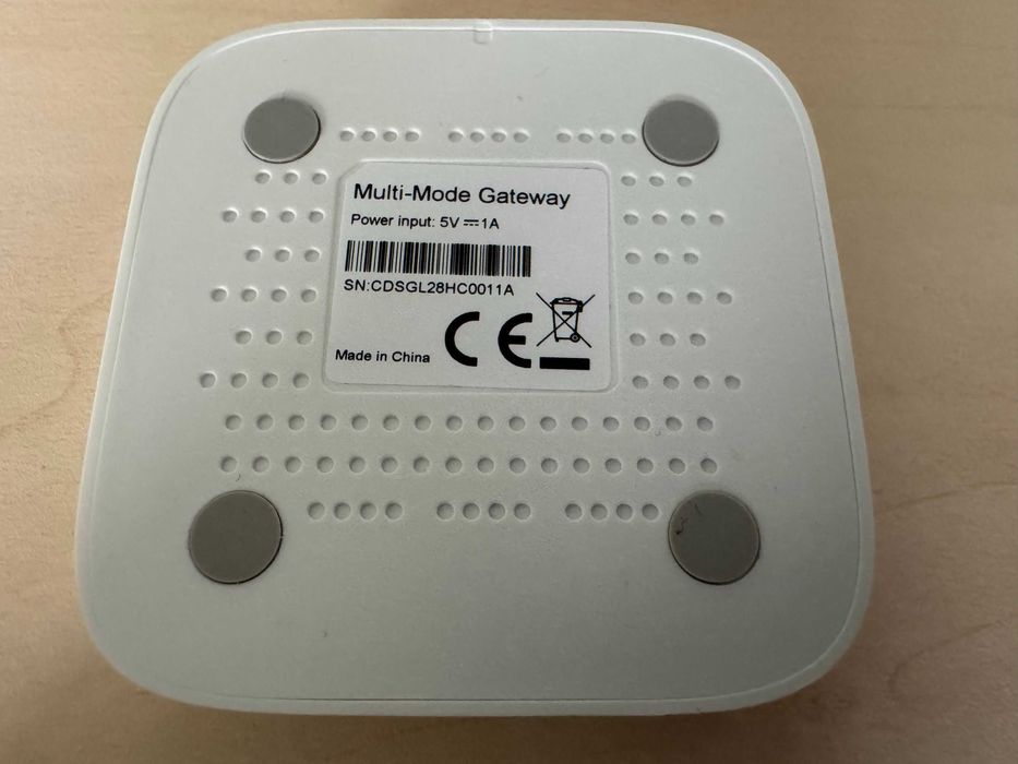 Hub Gateway Multi Mode Bluetooth & Zigbee Tuya Smartlife