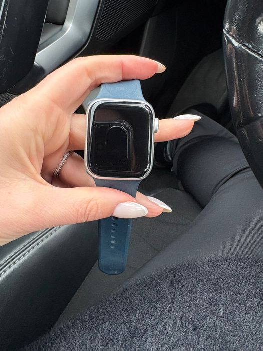 Apple Watch SE 40мм