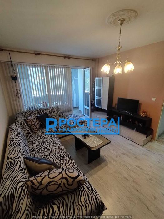 Продава се Двустаен апартамент в Търговище, Запад 2 - 70 кв.м за 1143 €/кв.м - Снимка #2