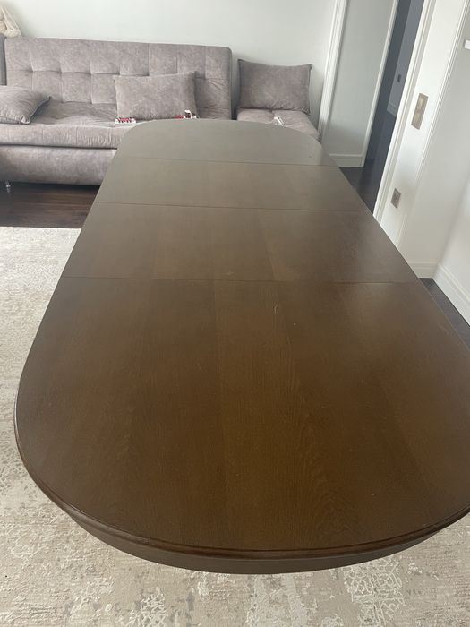 Продам качественный стол