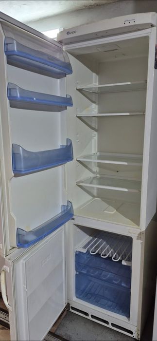 холодильник срочно продаю