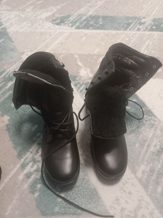 Продам зимние берцы