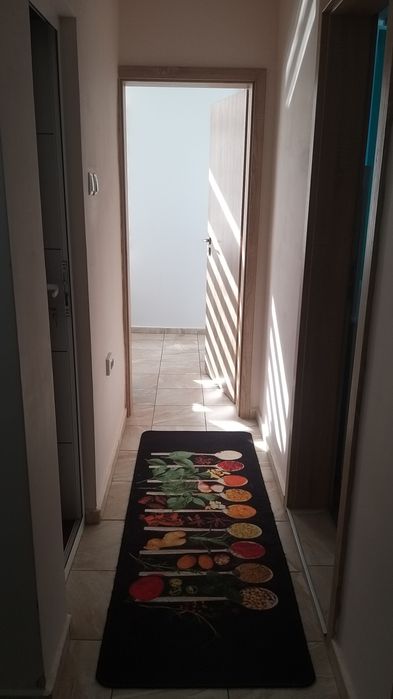 Дава се под наем Двустаен апартамент в Разград, Орел - 64 кв.м за 348.84 € - Снимка #1