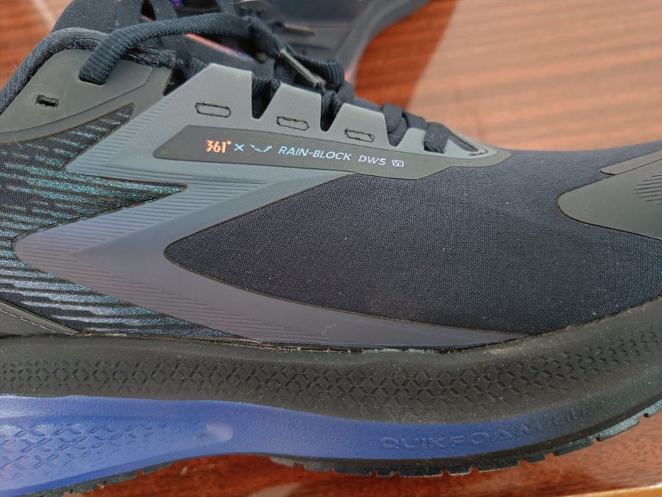 Продам беговые кроссовки 361 degrees