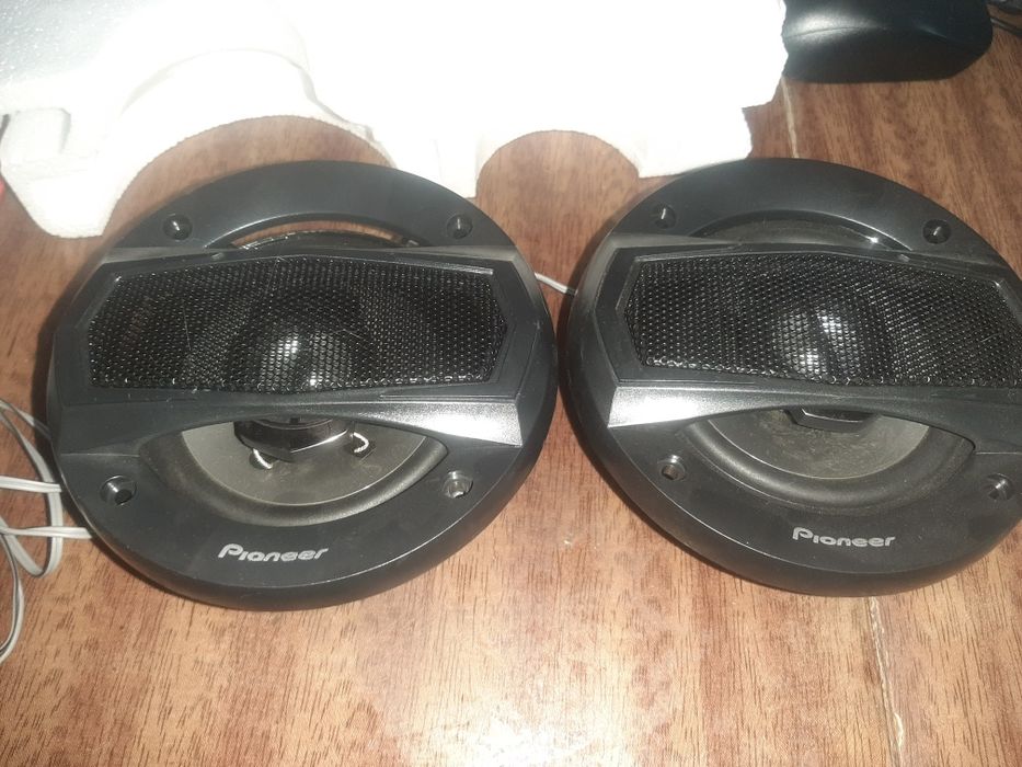 Динамики для автомобиля Pioneer