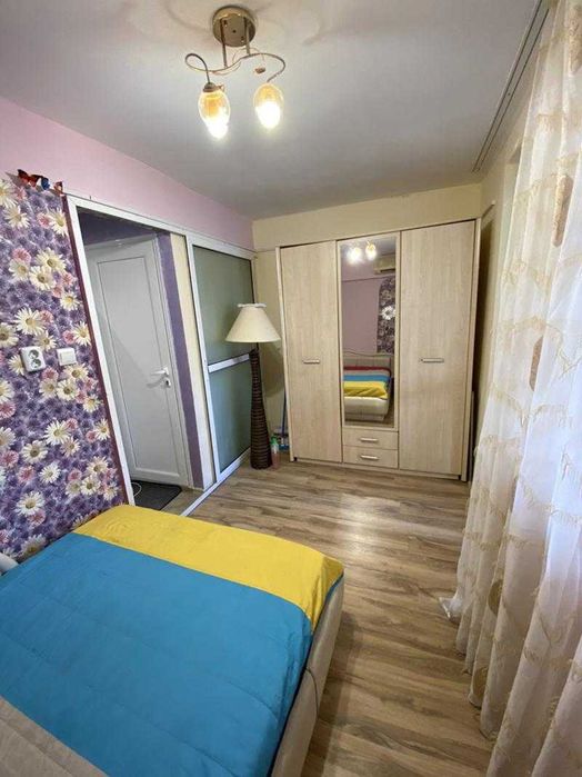 Дава се под наем Тристаен апартамент в Бургас, Център - 92 кв.м за 350 € - Снимка #12