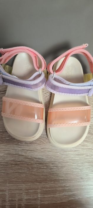 Sandale Zara mărimea 24