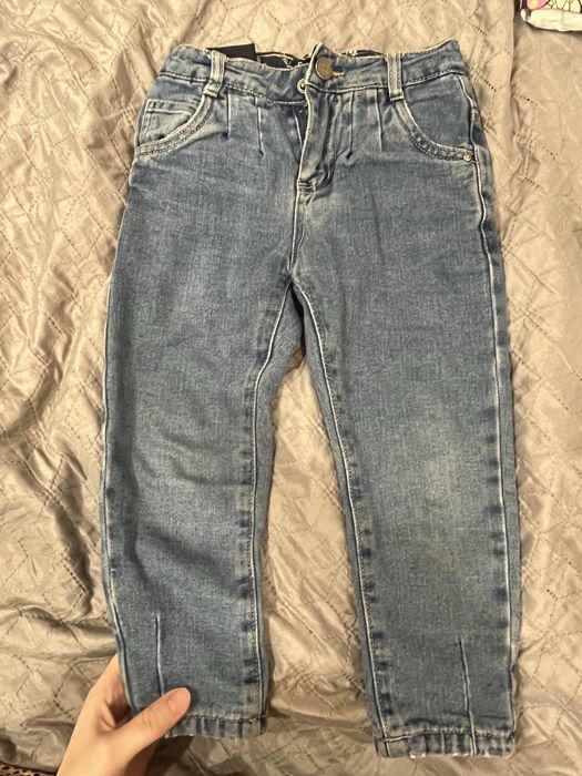 Пакет одежды на девочку 2-4 года