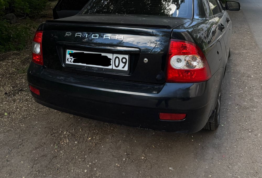 Продам бампер приора 1, цвет космос