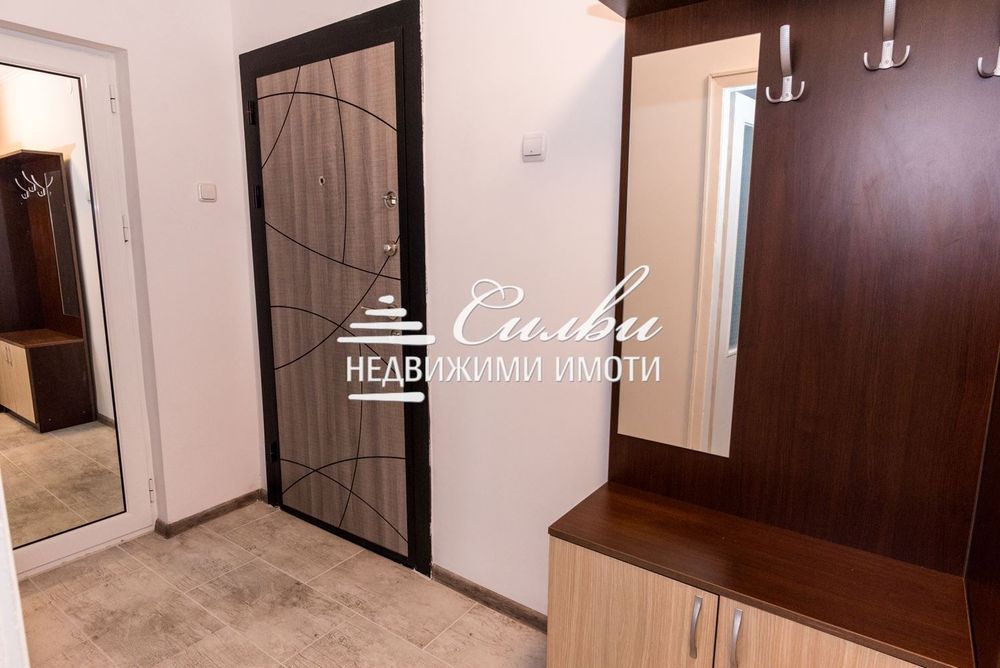 Дава се под наем Двустаен апартамент в Шумен, Тракия - 72 кв.м за 255 € - Снимка #6