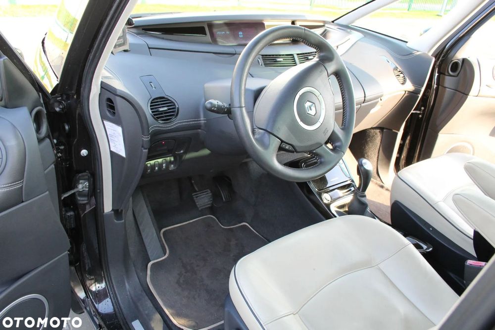 Renault Grand Espace Inițiale Paris automat 175cp