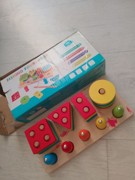 Развивающи игрушка из дерево