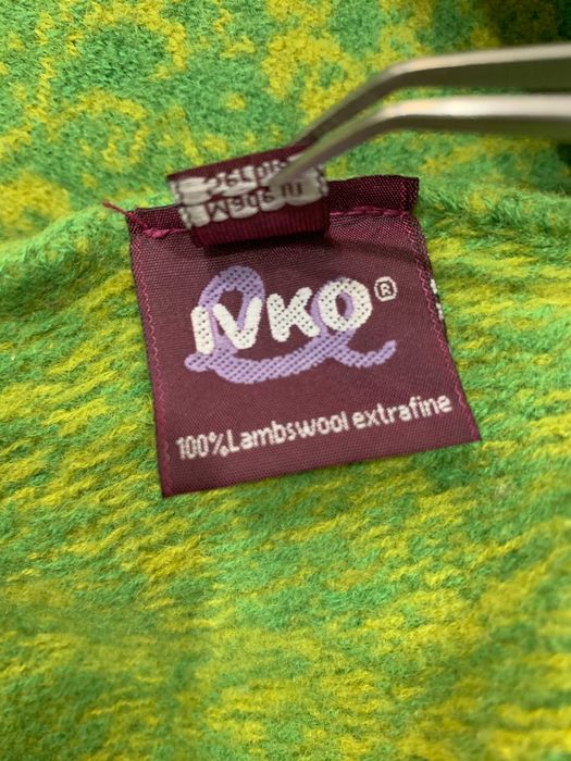 Haina Ivko impletita din lana cu gluga