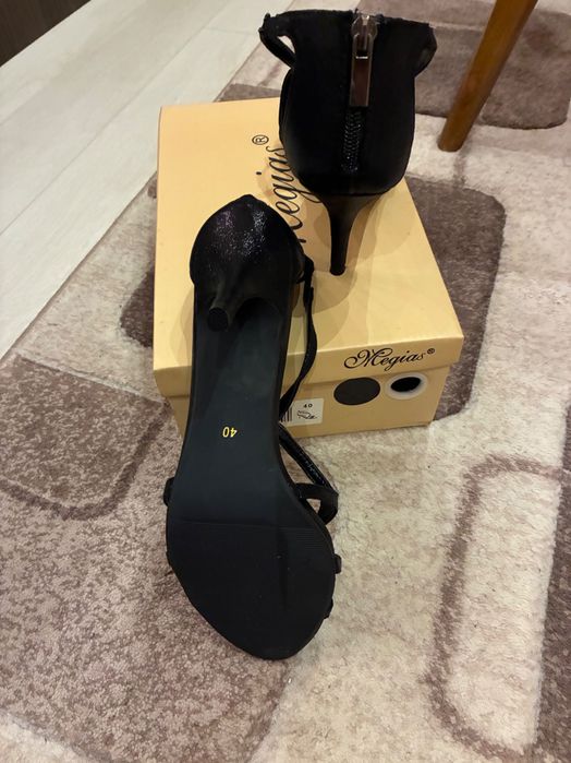 Дамски сандали Megias  40 номер