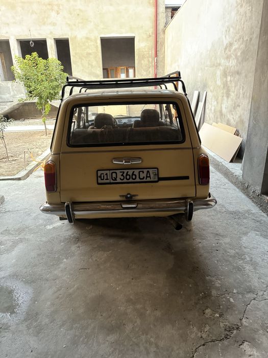 Vaz 2102 sotiladi