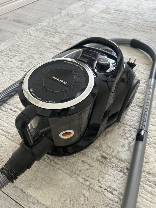 Продаю пылесос от фирмы Bosch