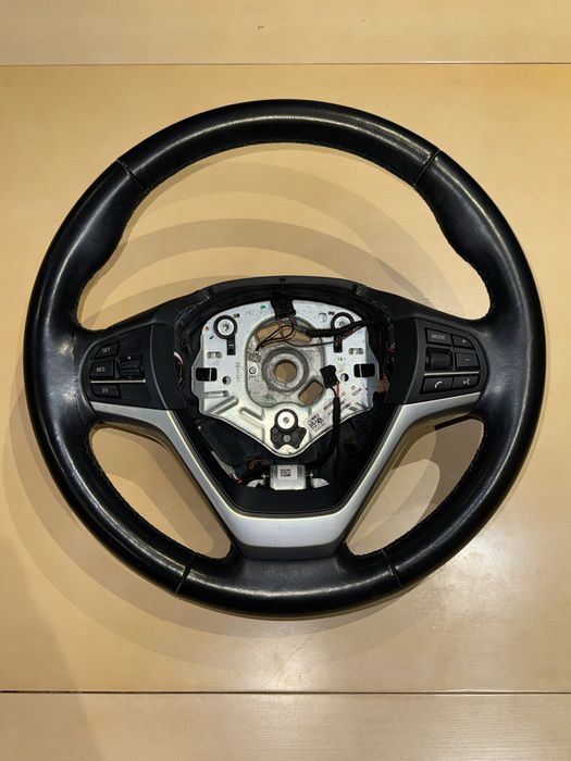 Волан BMW X5 f15 с airbag, подгрев и вибрация