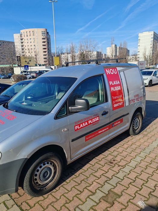Vând Volkswagen Caddy