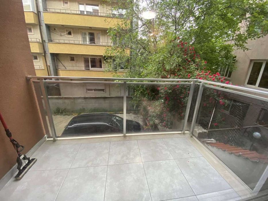 Дава се под наем Тристаен апартамент в Варна, Лятно кино Тракия - 100 кв.м за 598.23 € - Снимка #15