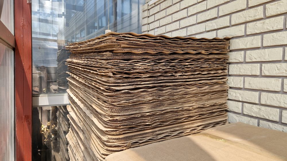 Картон листовой б.у.