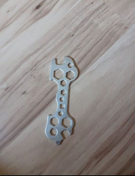 Cheie multifunctionala bicicleta noua multi functionala

Noua!!