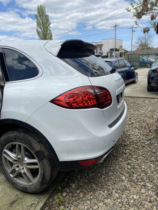 Fuzetă dreapta spate Porsche Cayenne 3.0 TDI 2014