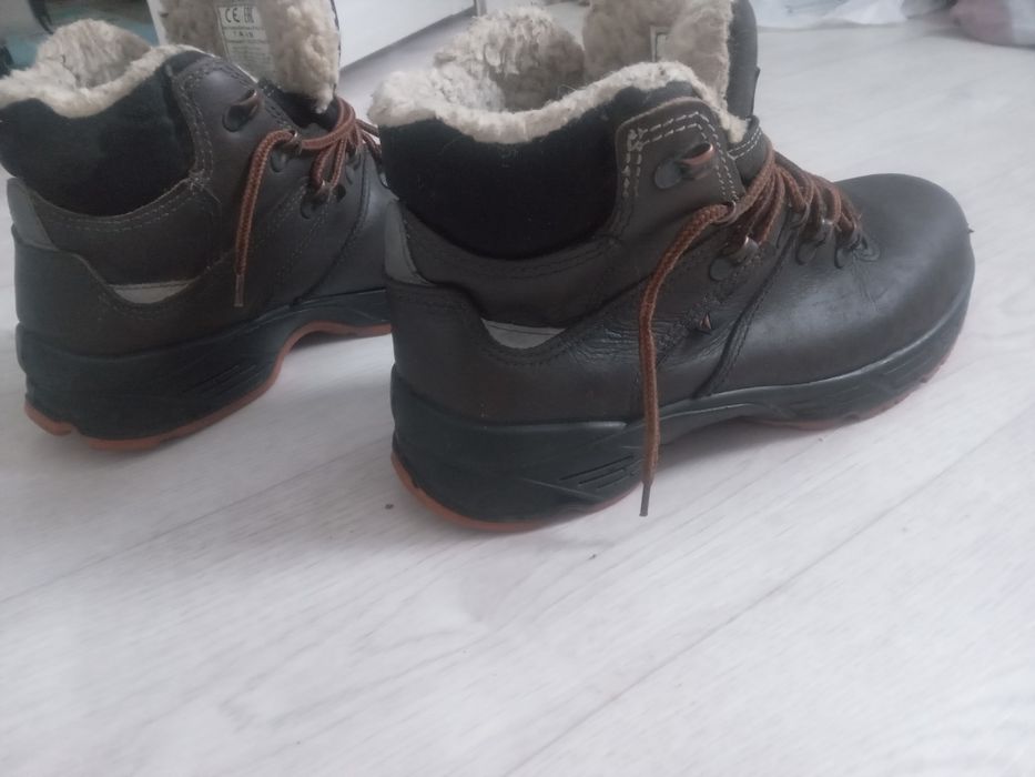 Продам Ботинки Зимний