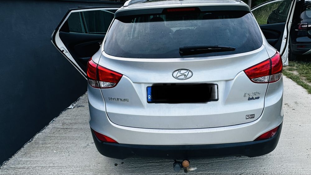 Hyundai ix35 Blue Drive 1.6 benzină | 2012 | 176.000 km | Panoramic | Cameră marșarier