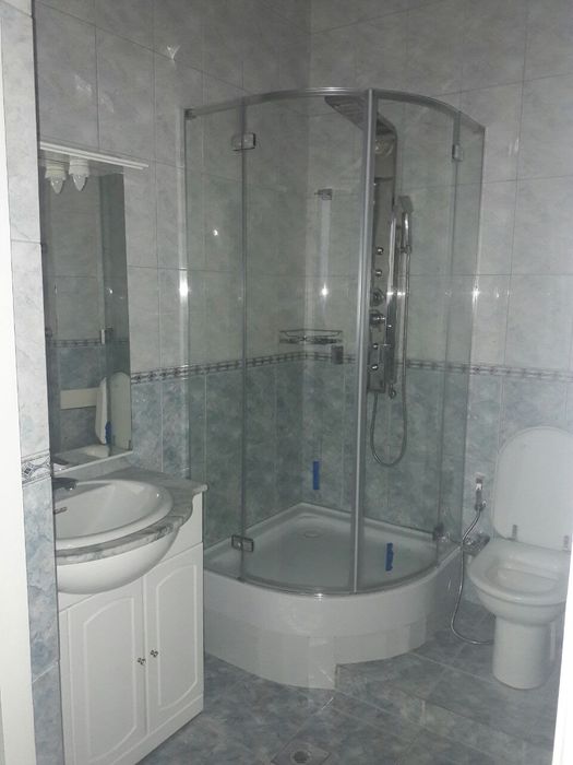 Продаётся  4 /3/4 квартира.  Госпиталный (Попугайчик) Банквский дом.