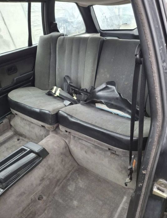 Bmw e30 320i touring fara rugina